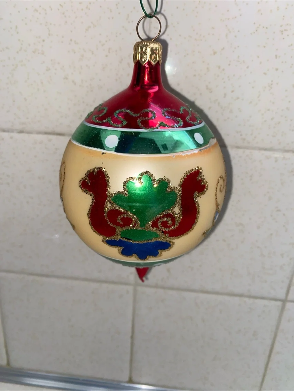 VTG  Smithsonian Golden Arabesque Glass Christmas Ornament‎